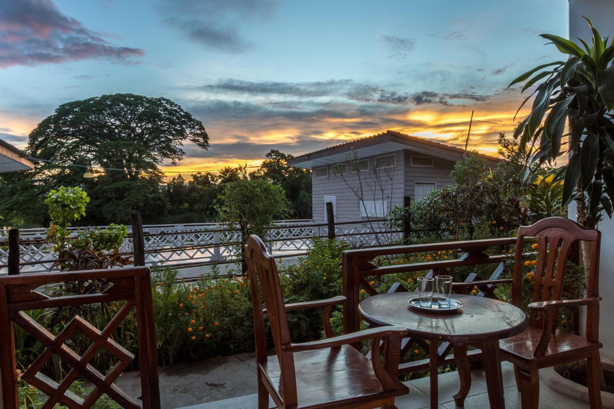 Baba Guesthouse Ban Dondét Dış mekan fotoğraf